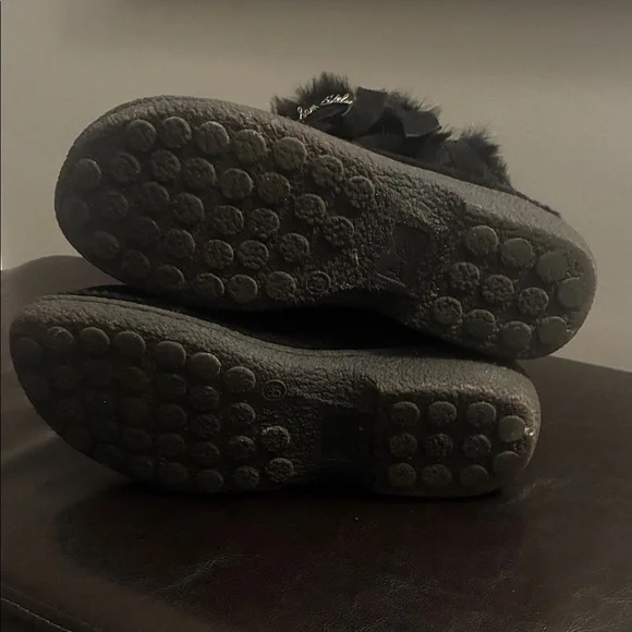 Sam Edelman Black Faux Fur Winter Boots - Picture 5 of 15